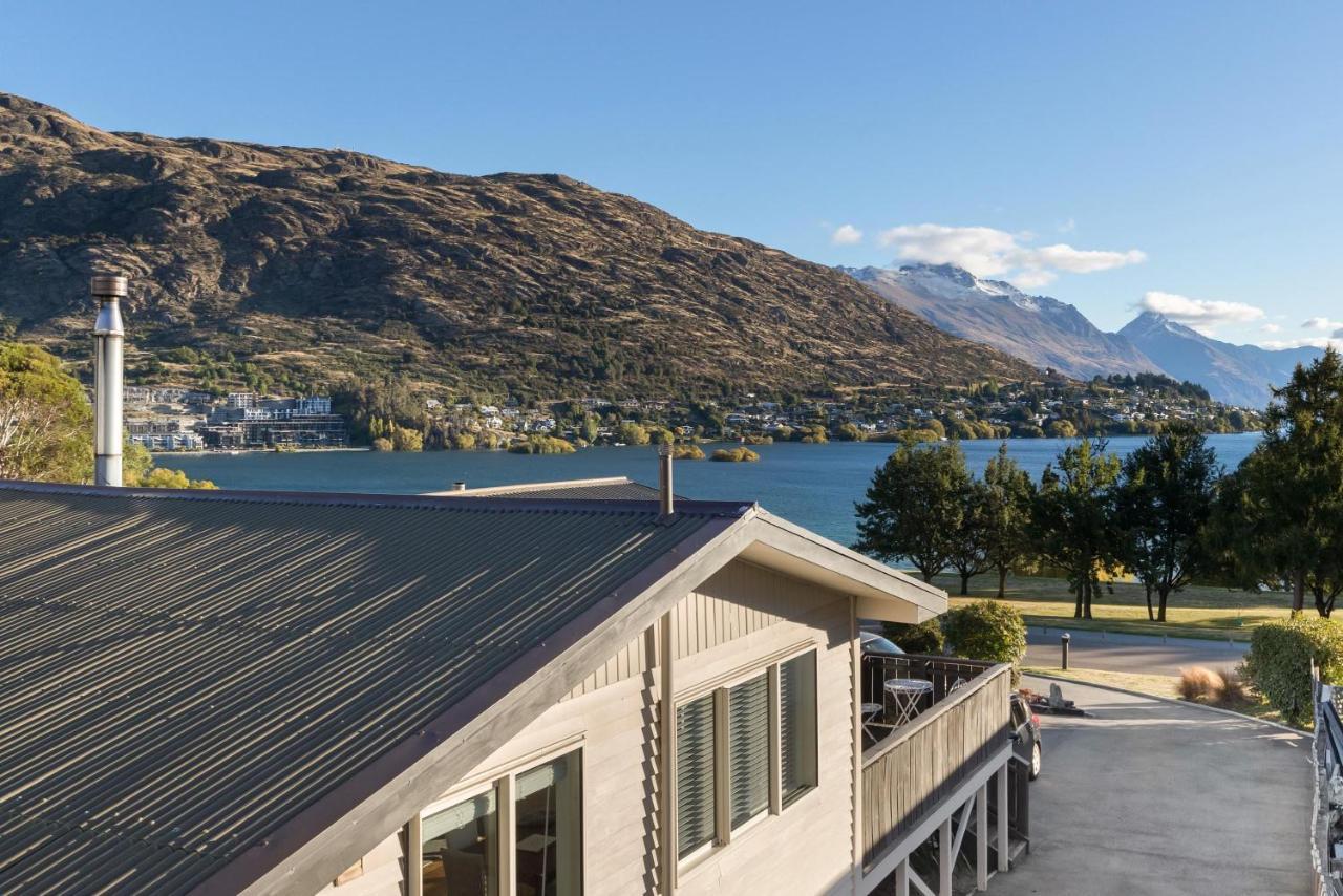 Lake And Mountain View Living Queenstown Exterior photo