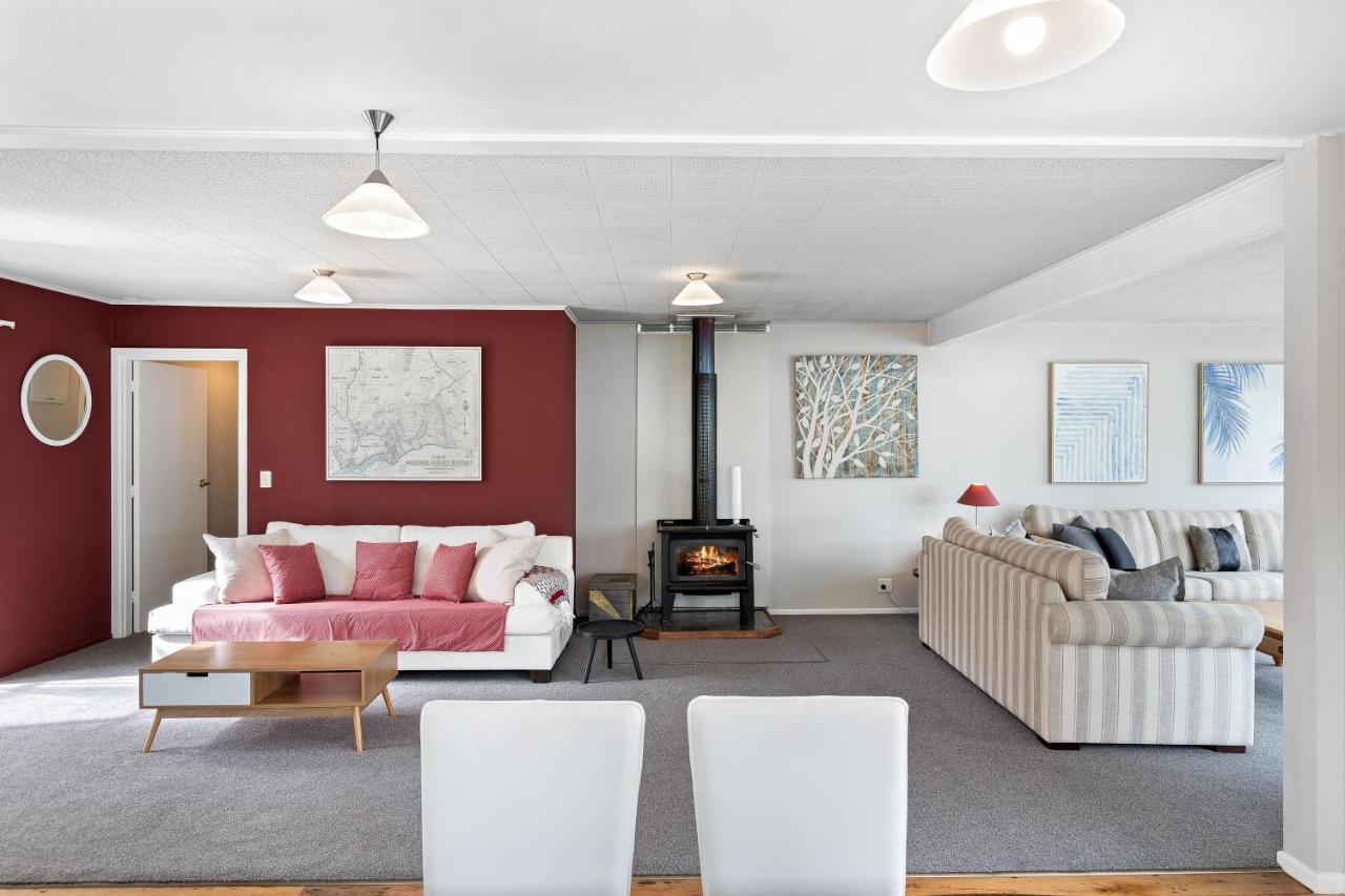 Lake And Mountain View Living Queenstown Exterior photo